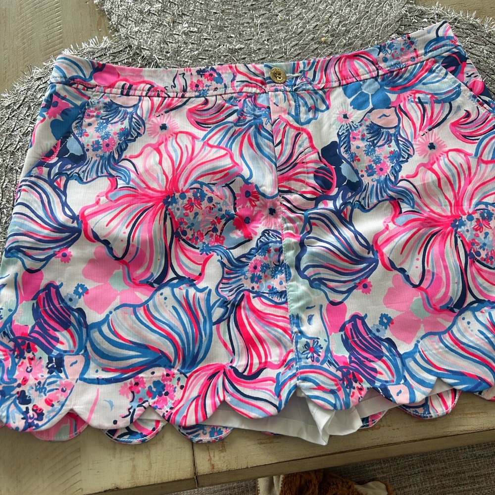 Bright beautiful Lilly skort size 14